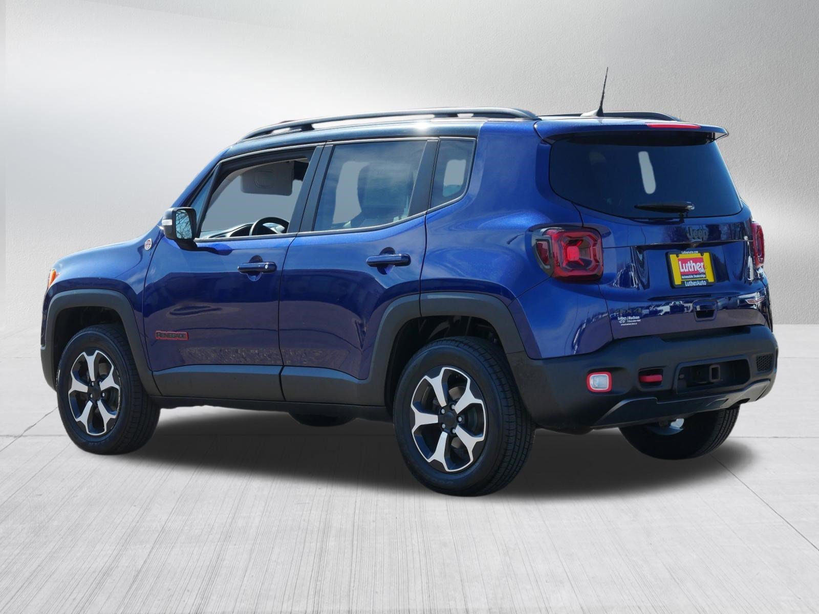 Used 2019 Jeep Renegade Trailhawk image 5