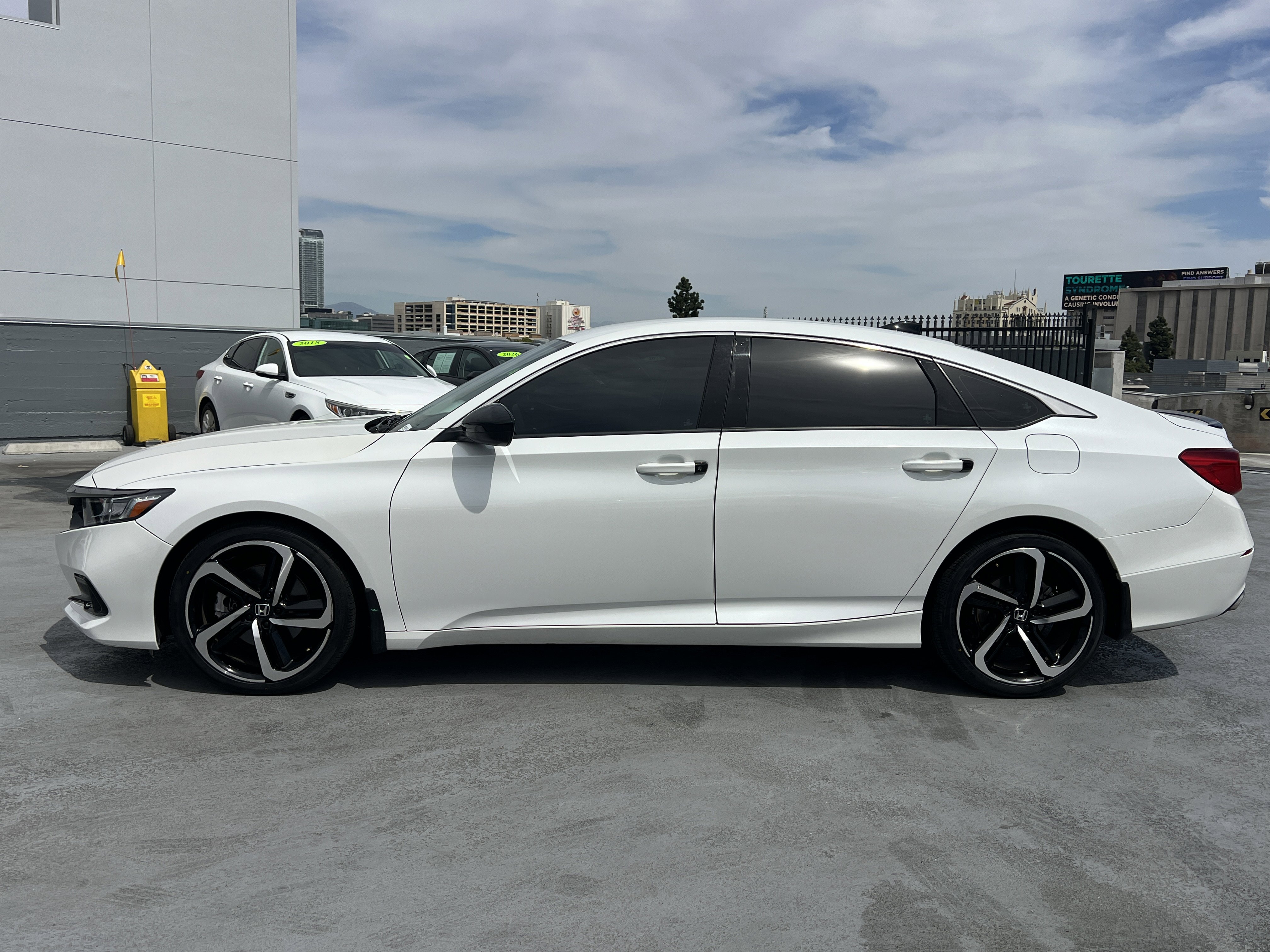 Used 2022 Honda Accord Sport image 3