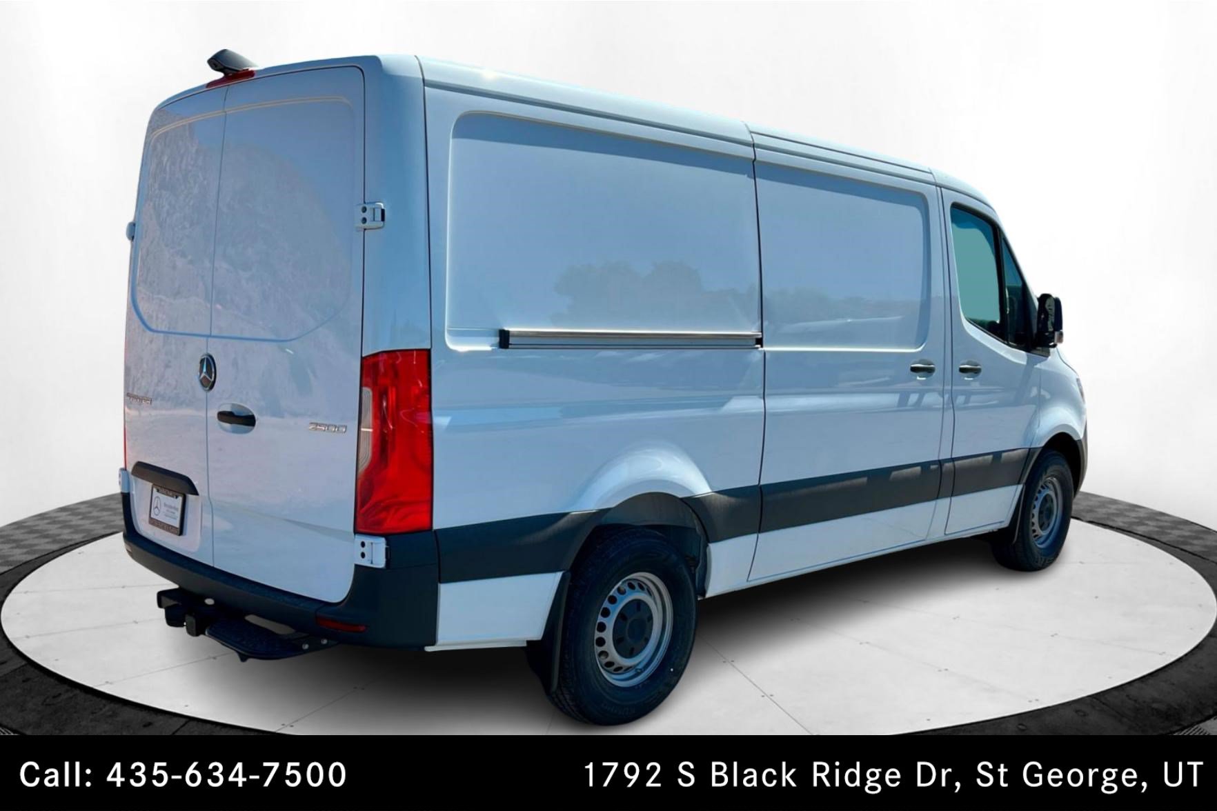 Used 2025 Mercedes-Benz Sprinter 2500 image 5