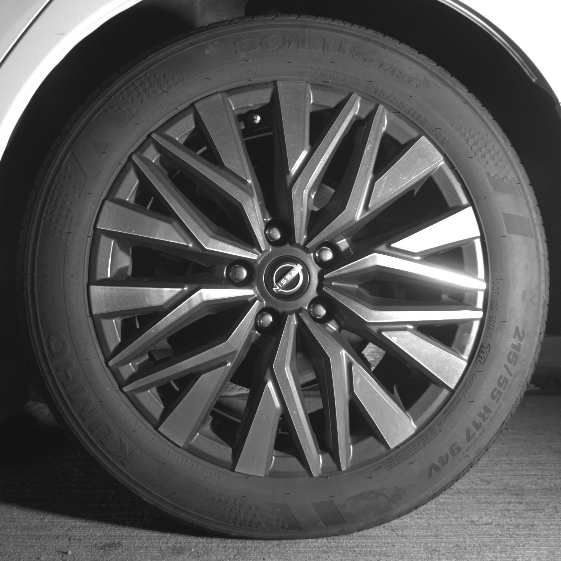 Used 2025 Nissan Altima 2.5 SV FWD image 14