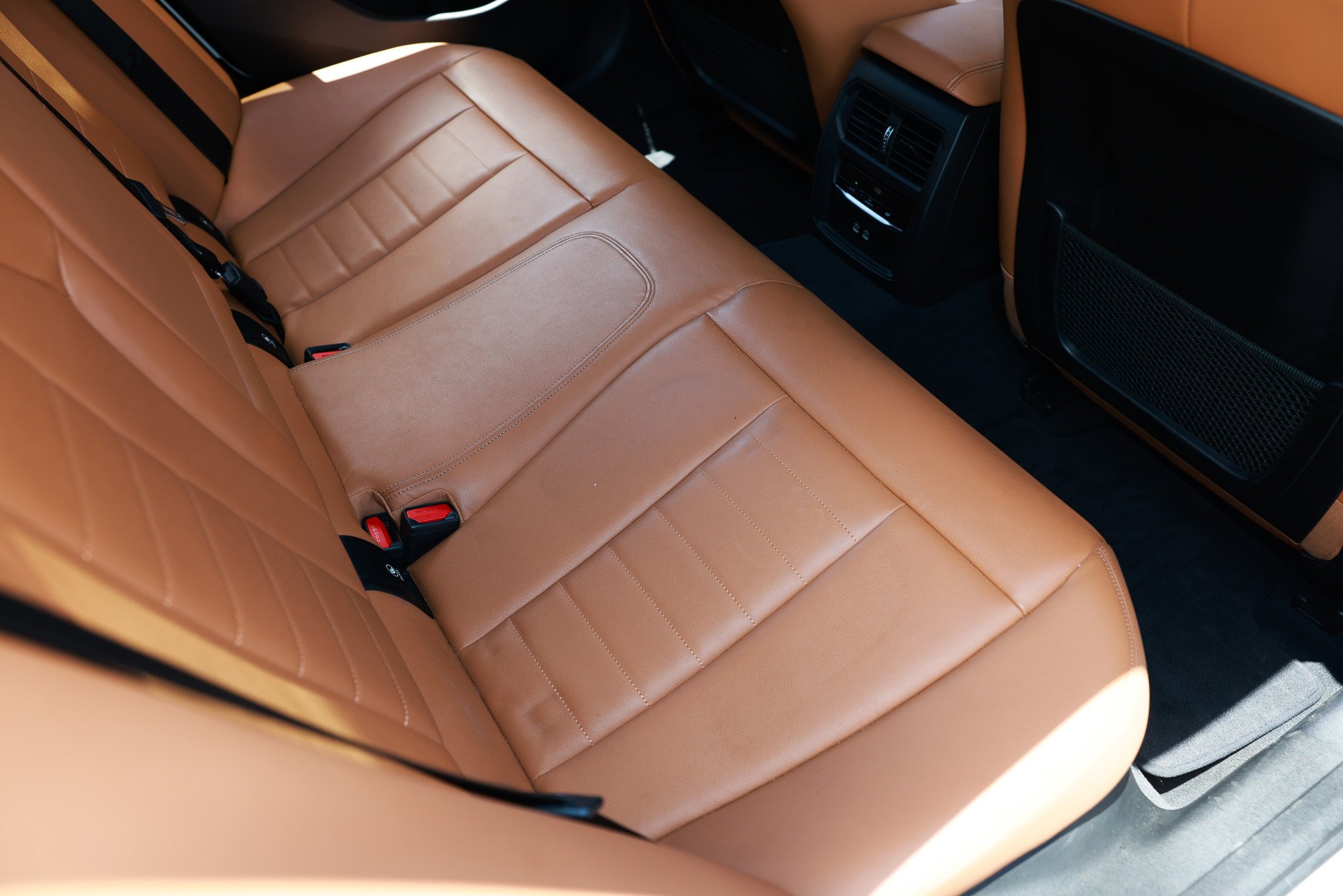 Used 2021 BMW M340i RWD image 16