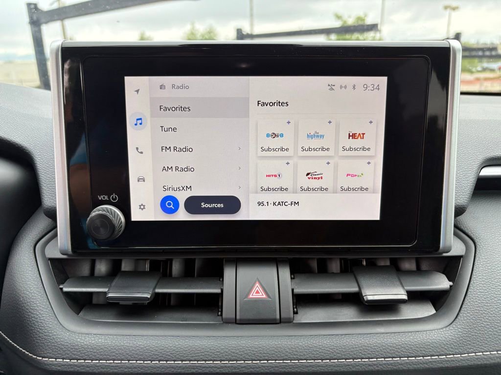 Used 2024 Toyota RAV4 XLE image 24