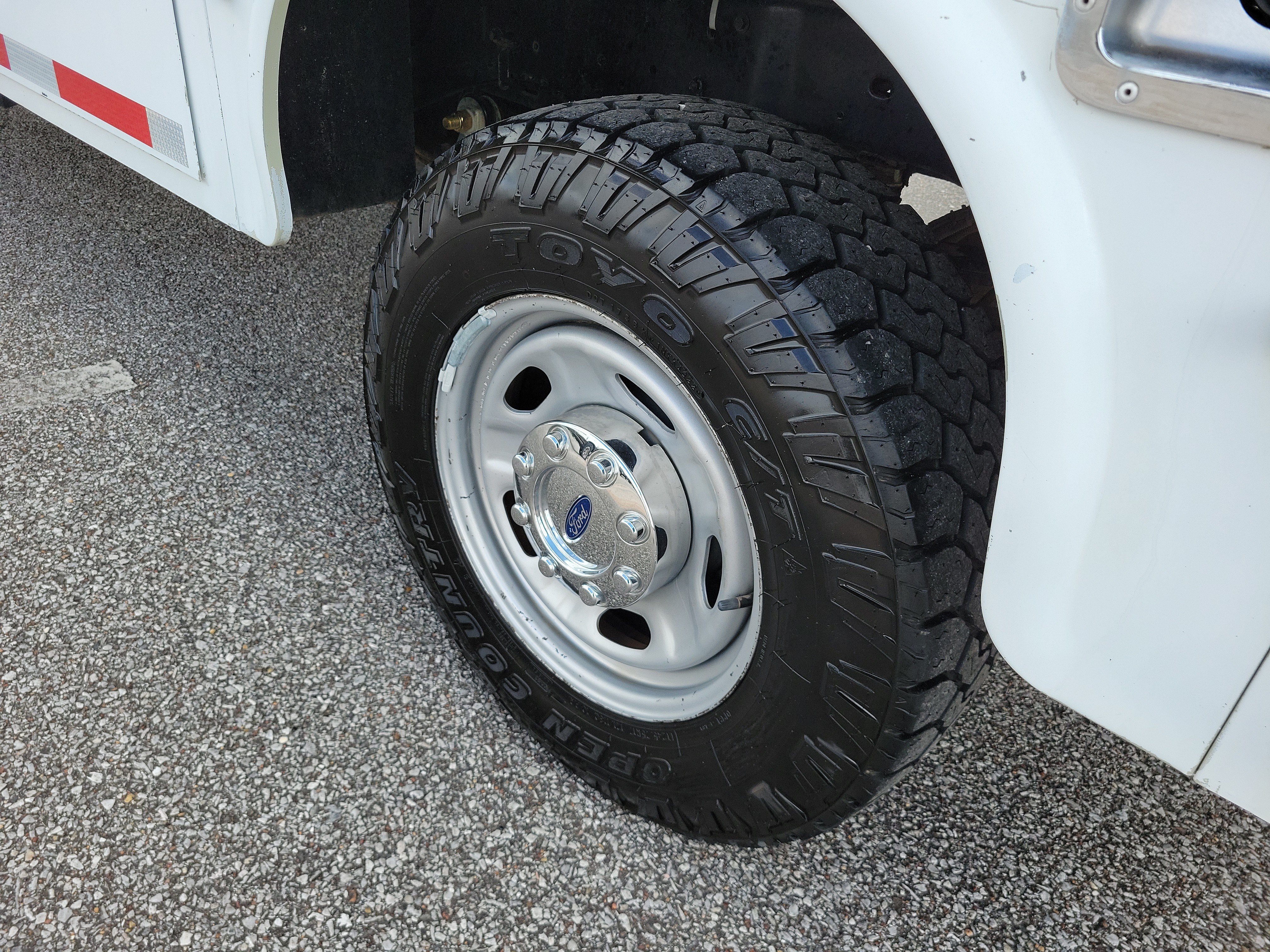 Used 2015 Ford F250 XL w/ Power Equipment Group AWD/4WD image 26