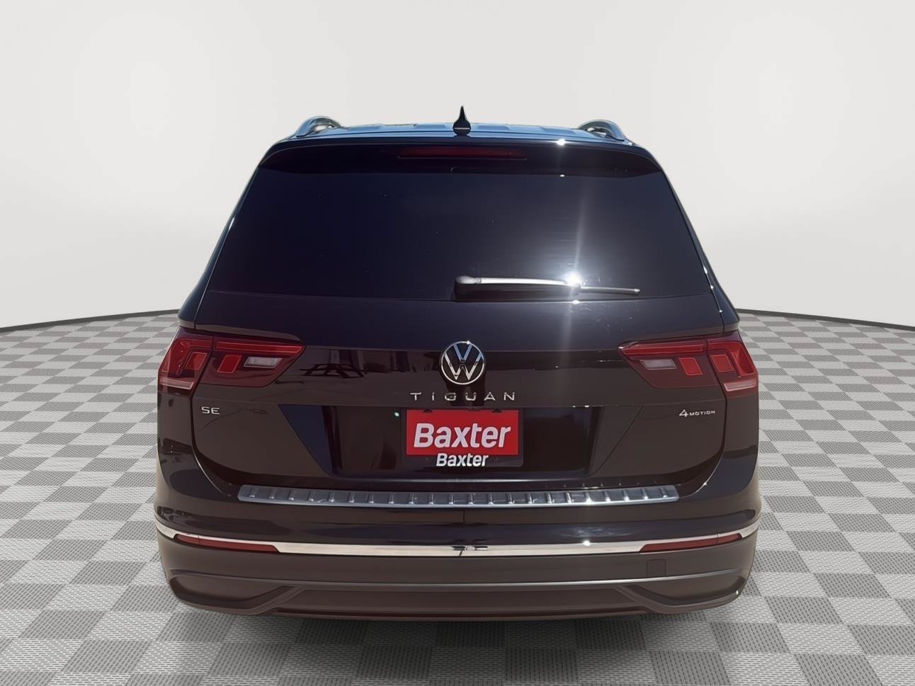 Certified 2023 Volkswagen Tiguan SE w/ Panoramic Sunroof Package AWD/4WD image 8