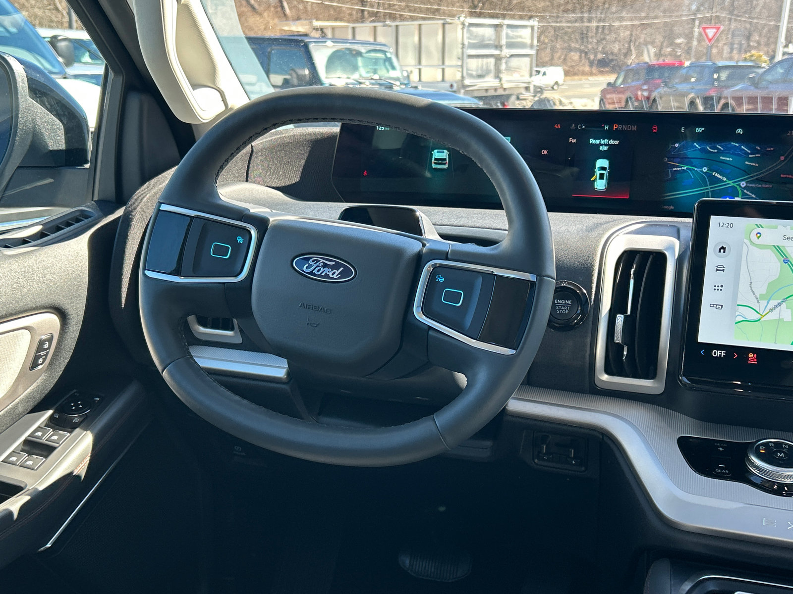 Used 2025 Ford Expedition Active image 26