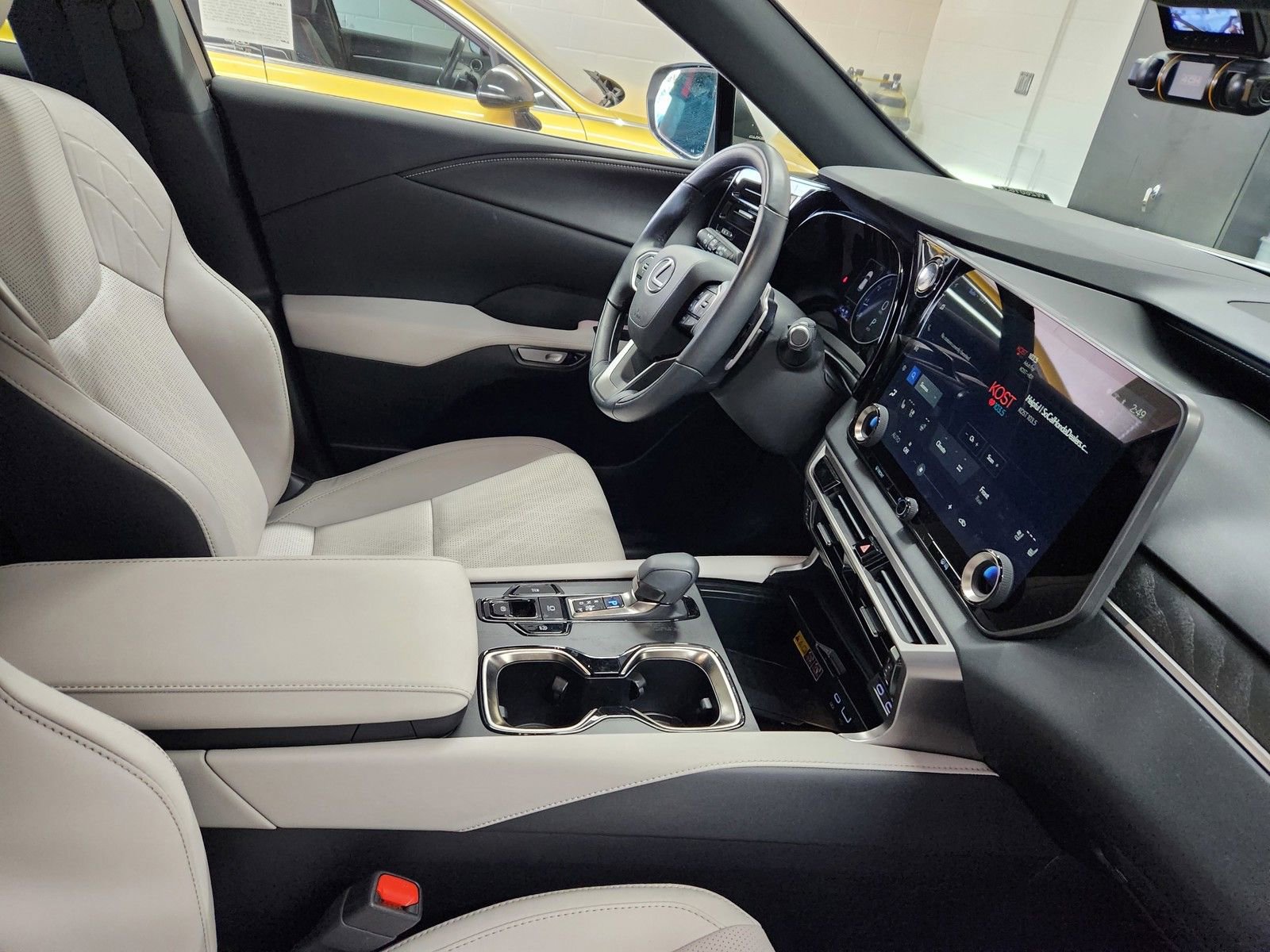 Used 2023 Lexus RX 350 Premium Plus w/ Accessory Package (Z1) image 23