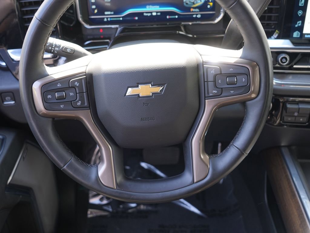 Used 2024 Chevrolet Silverado 3500 High Country w/ High Country Premium Package AWD/4WD image 24