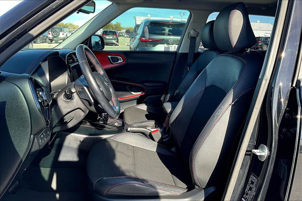 Used 2021 Kia Soul Turbo image 34