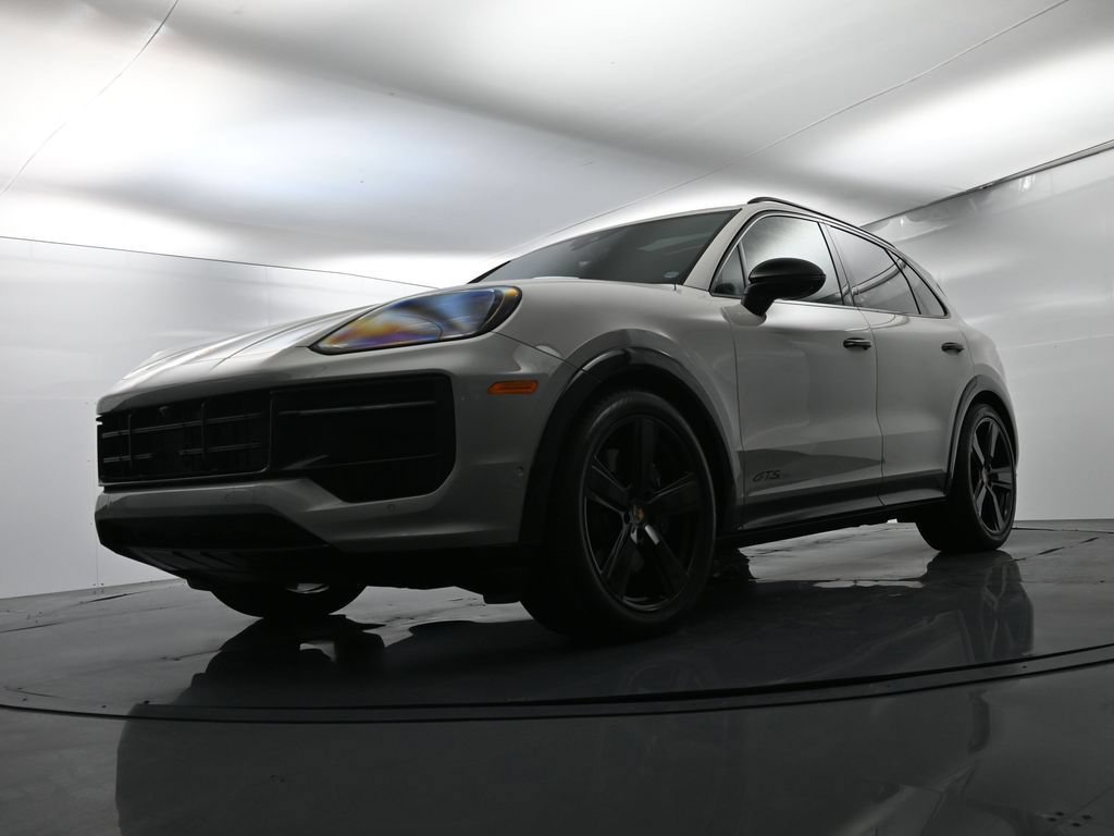 Certified 2026 Porsche Cayenne GTS AWD/4WD image 45