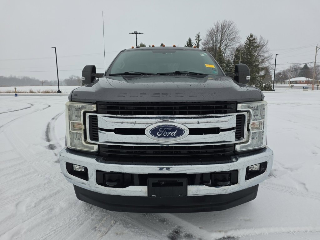 Used 2017 Ford F250 XLT w/ XLT Value Package image 2