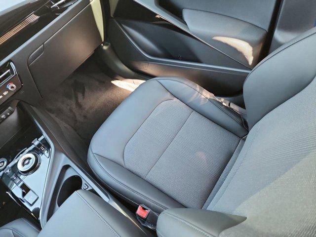 Used 2025 Kia Niro Wind w/ Wind Preserve Package FWD image 9