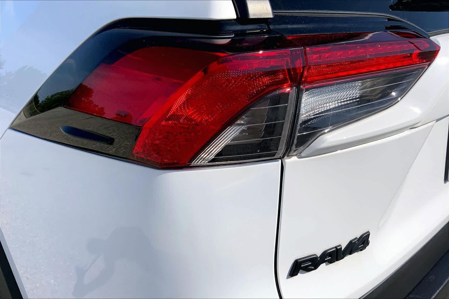 Used 2024 Toyota RAV4 XLE w/ Convenience Package FWD image 27