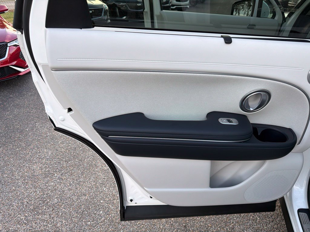 Used 2026 Hyundai Palisade Calligraphy FWD image 18