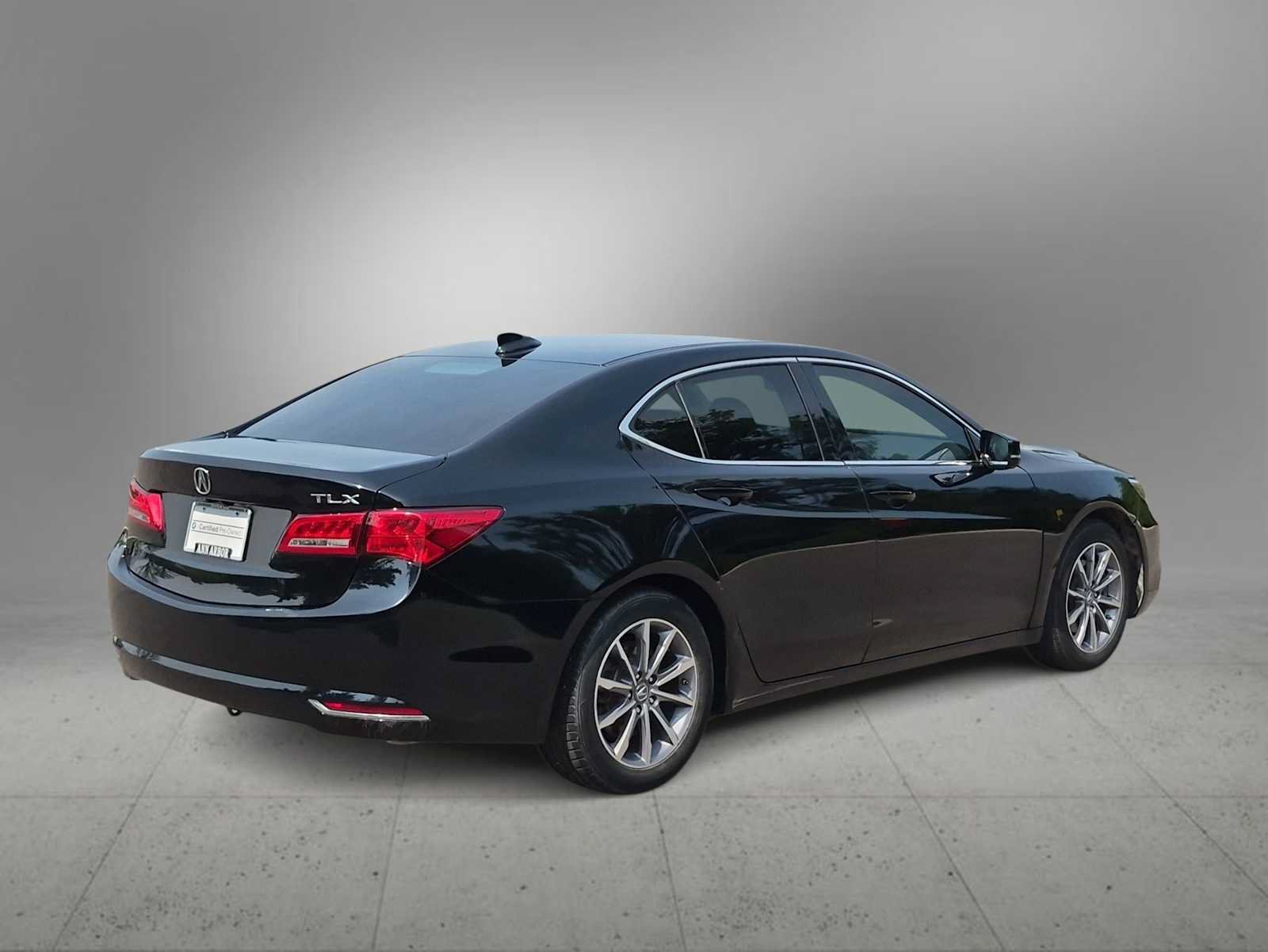Used 2018 Acura TLX FWD image 8