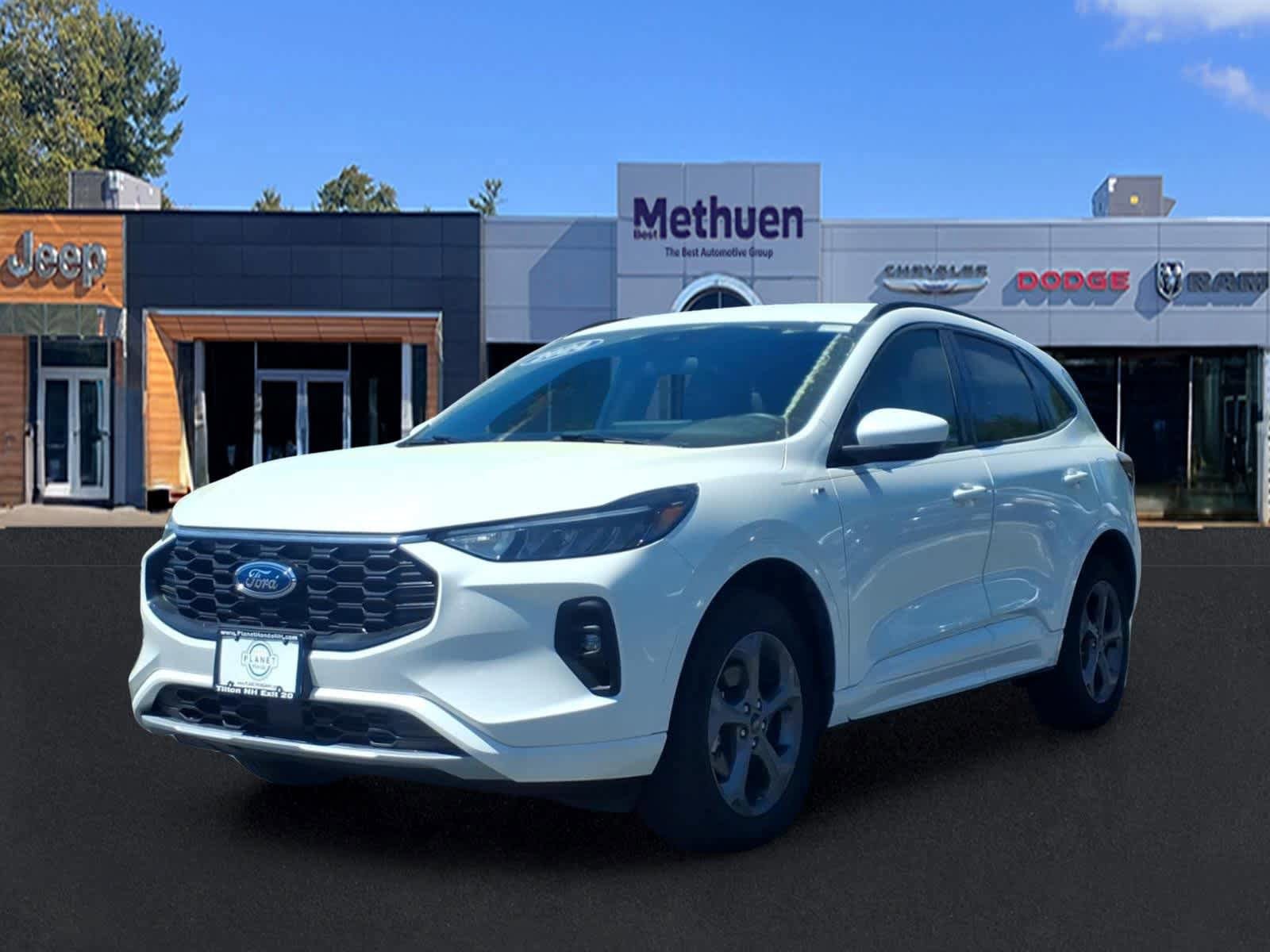 Used 2024 Ford Escape ST-Line Select w/ Tech Pack #1 AWD/4WD image 1