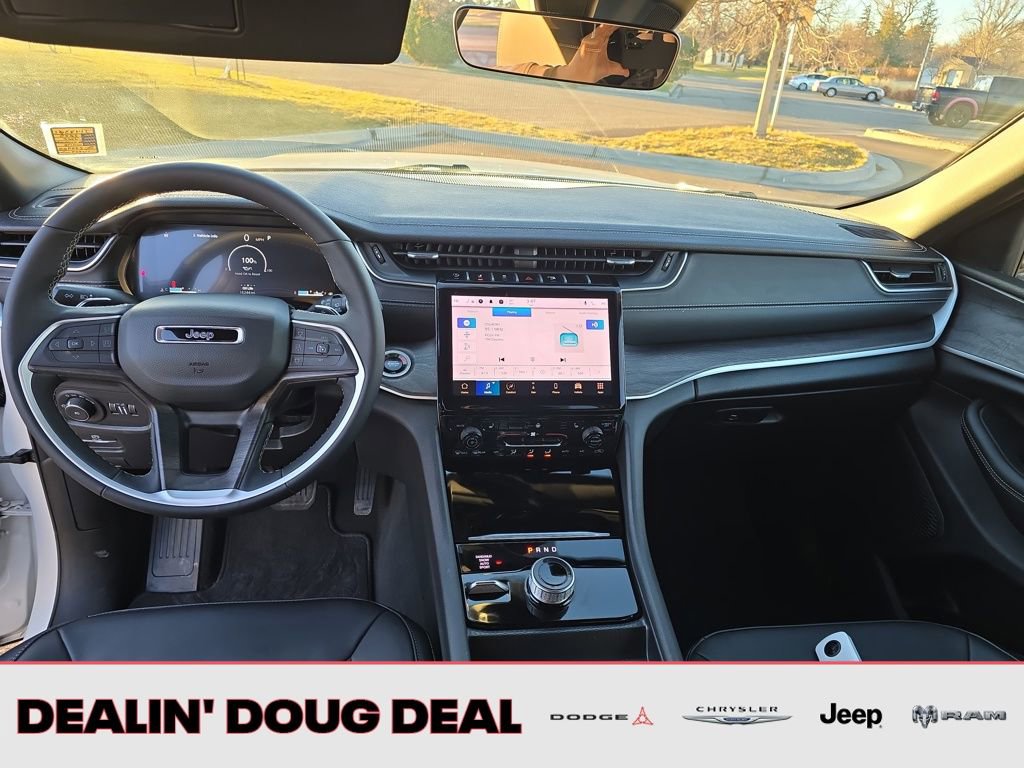 Used 2025 Jeep Grand Cherokee Limited w/ Trailer Tow Package image 14