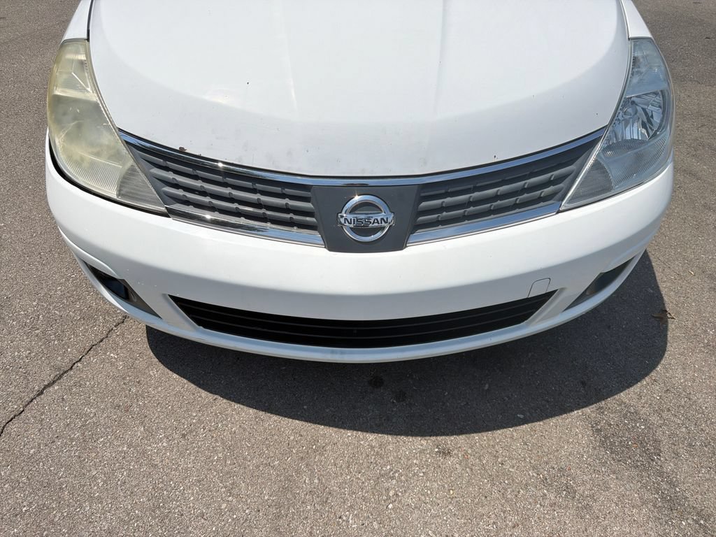 Used 2007 Nissan Versa Hatchback w/ Convenience Pkg FWD image 41