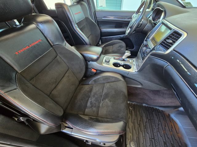Used 2017 Jeep Grand Cherokee Trailhawk w/ Trailhawk Luxury Group AWD/4WD image 22
