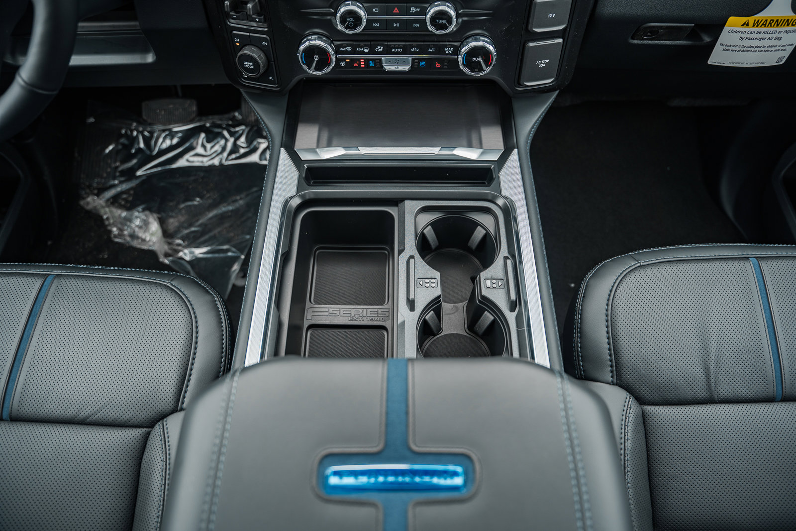 New 2026 Ford F250 Platinum image 36