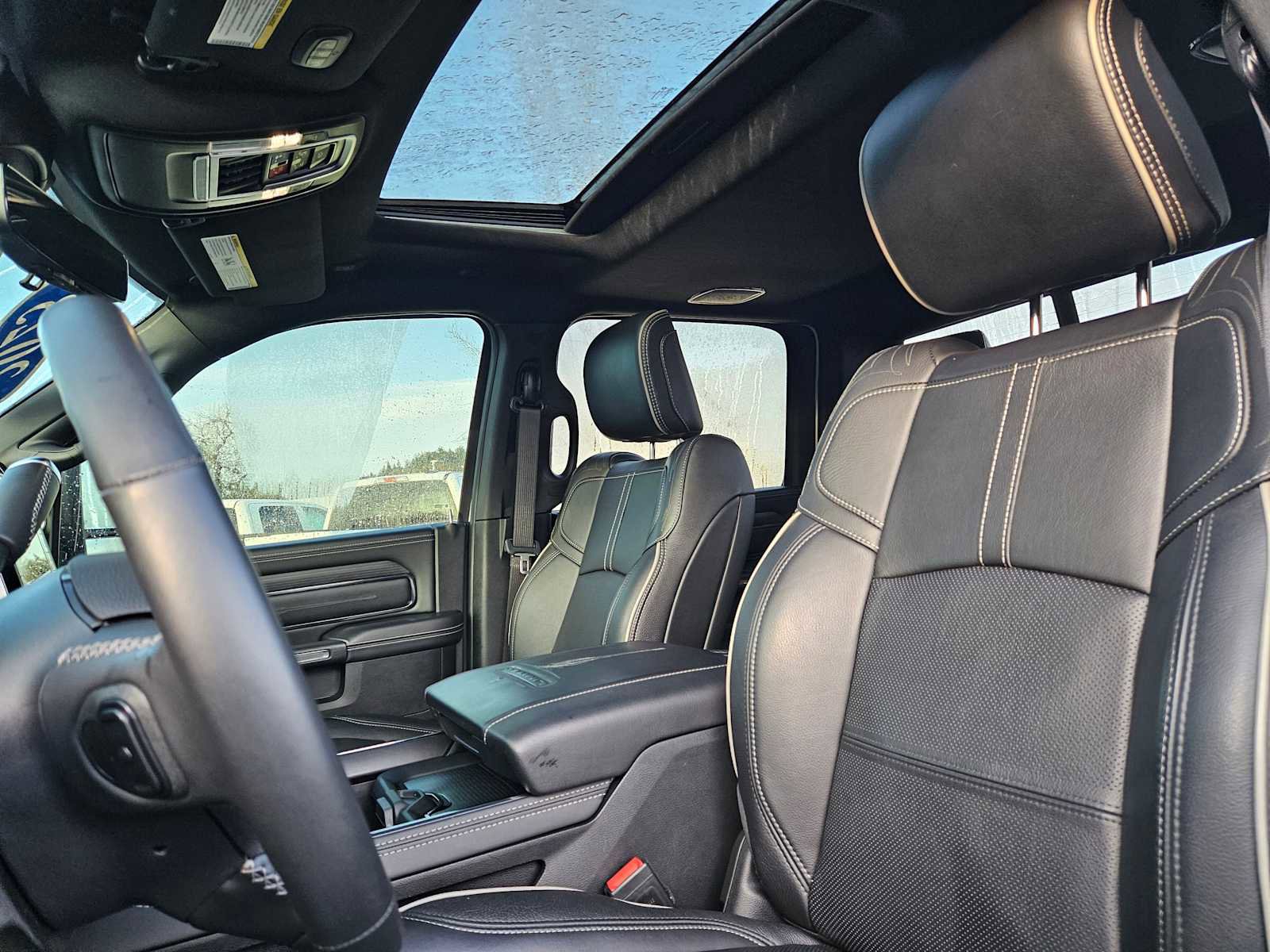 Used 2023 RAM 2500 Limited image 25