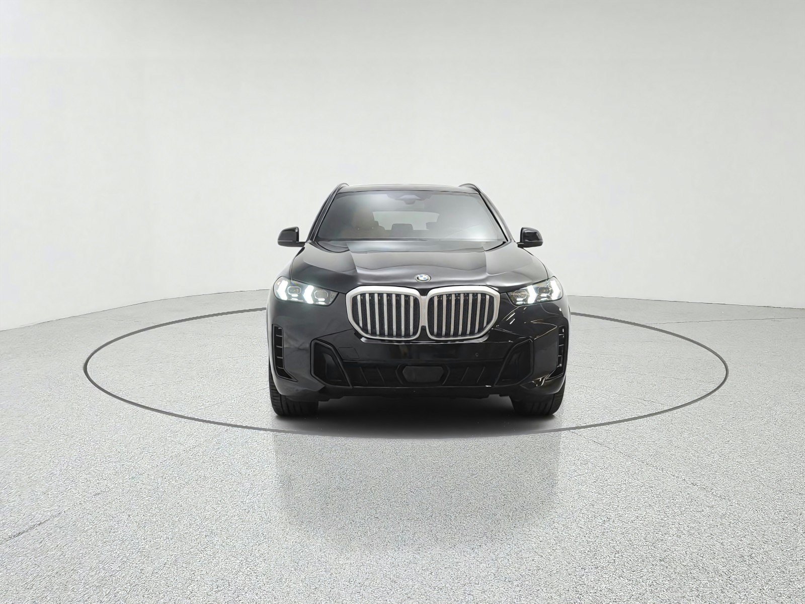 Used 2024 BMW X5 xDrive40i w/ M Sport Package AWD/4WD image 2