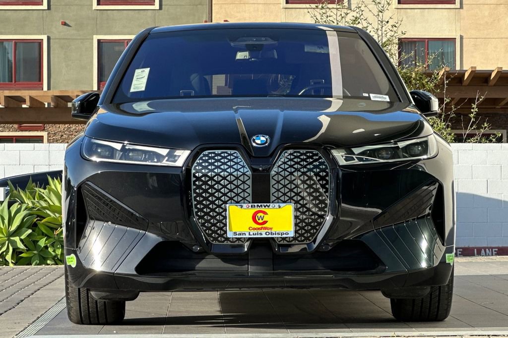 Used 2023 BMW iX M60 image 8