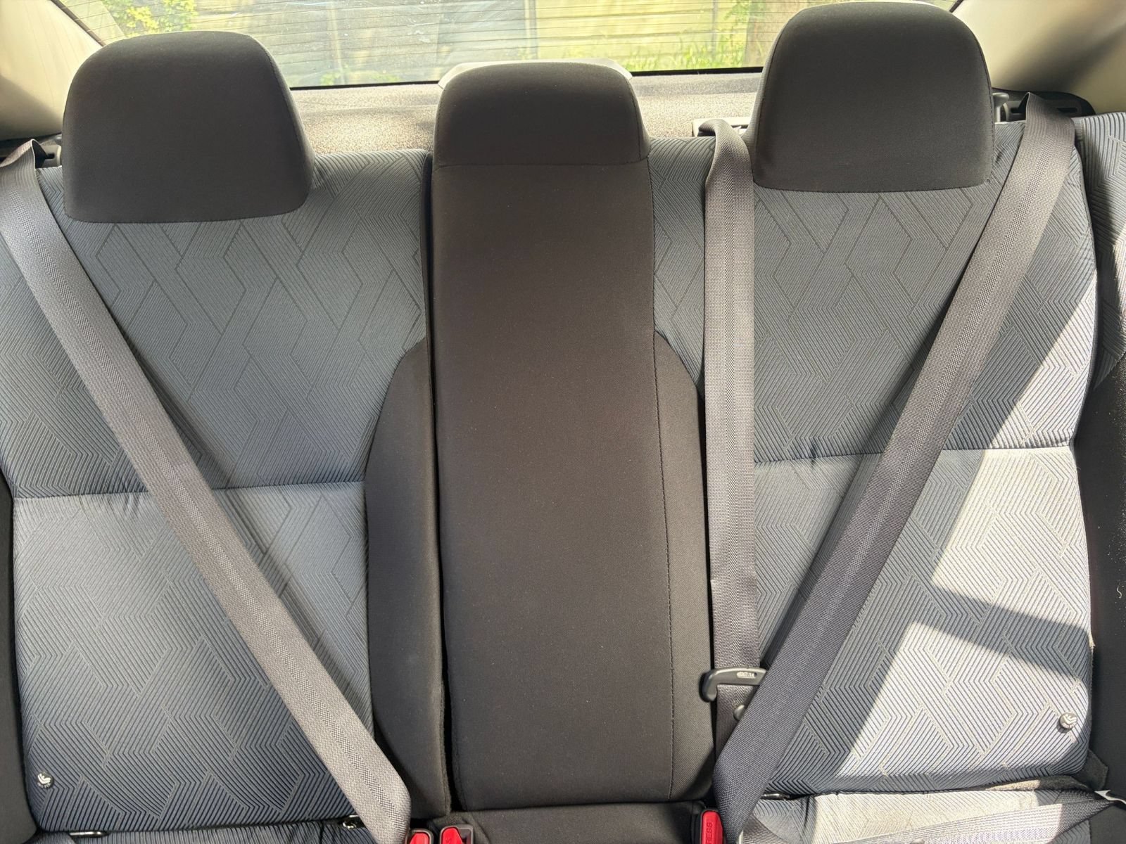 Used 2025 Nissan Versa SV FWD image 36