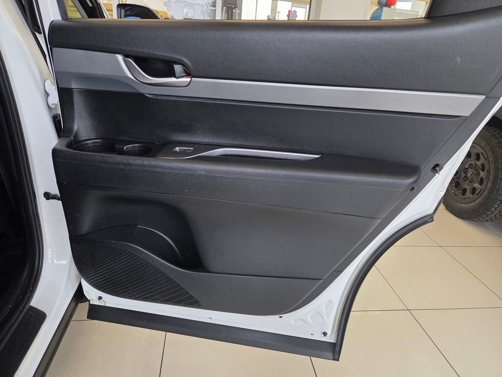 Used 2022 Hyundai Palisade SE image 30