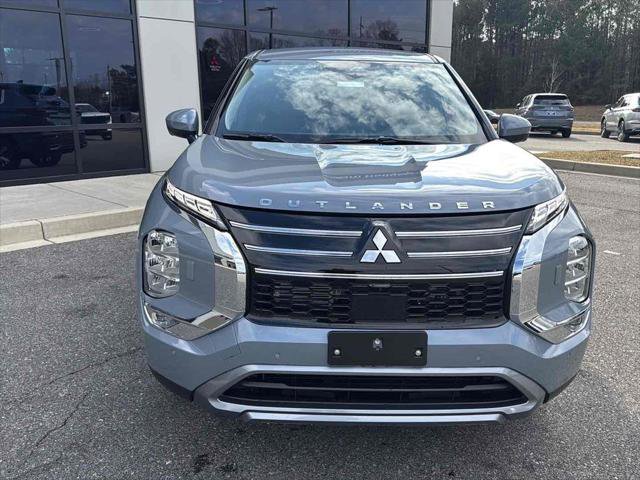 New 2026 Mitsubishi Outlander SE image 2