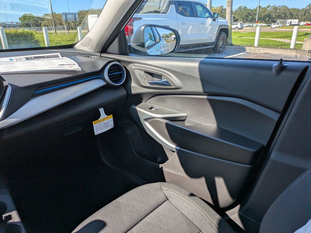 New 2026 Chevrolet Trax LS w/ Driver Confidence Package image 17