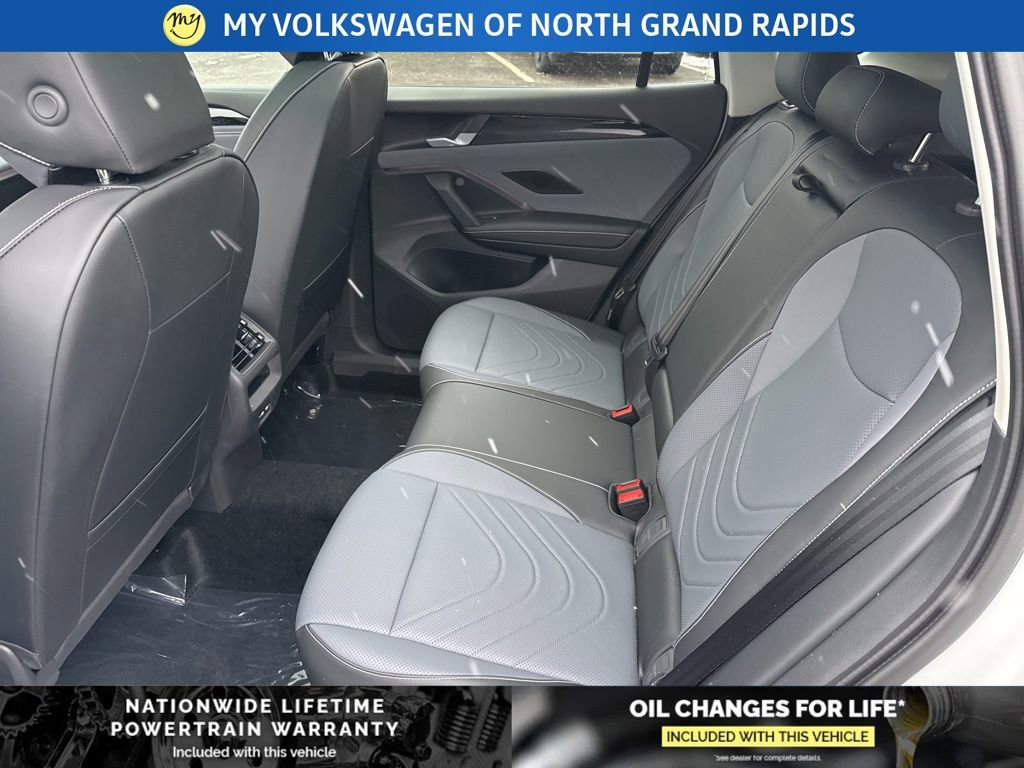 New 2026 Volkswagen Tiguan SE image 17