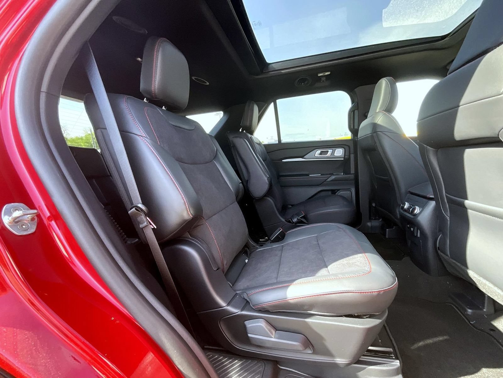 New 2026 Ford Explorer ST w/ Sun And Sound Package AWD/4WD image 20