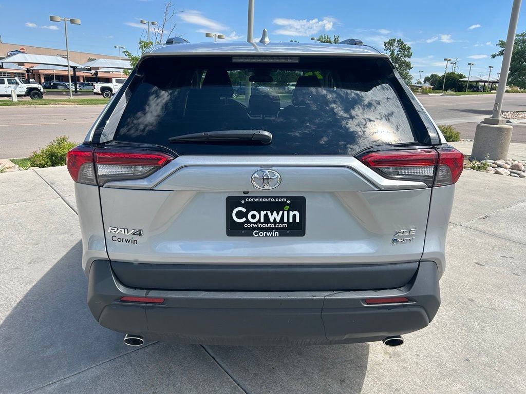 Used 2025 Toyota RAV4 XLE AWD/4WD image 7