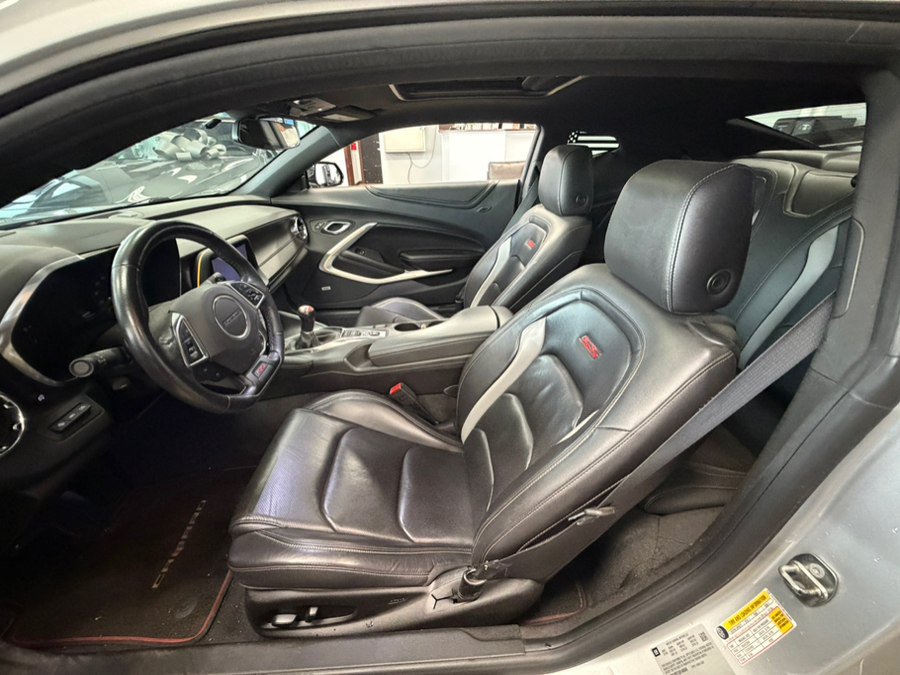 Used 2018 Chevrolet Camaro SS w/ Redline Edition RWD image 20