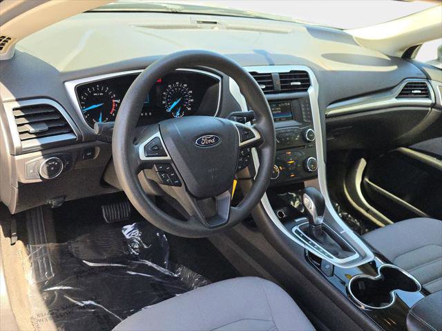 Used 2014 Ford Fusion S FWD image 19