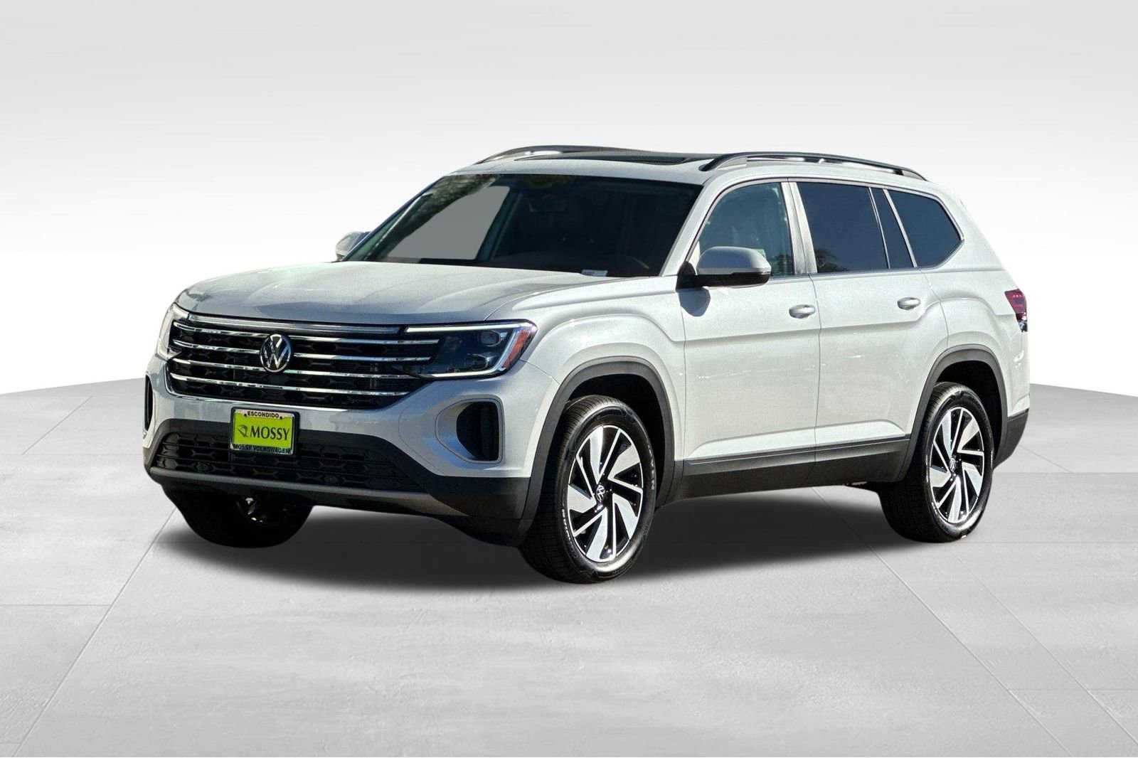 New 2026 Volkswagen Atlas SE image 1