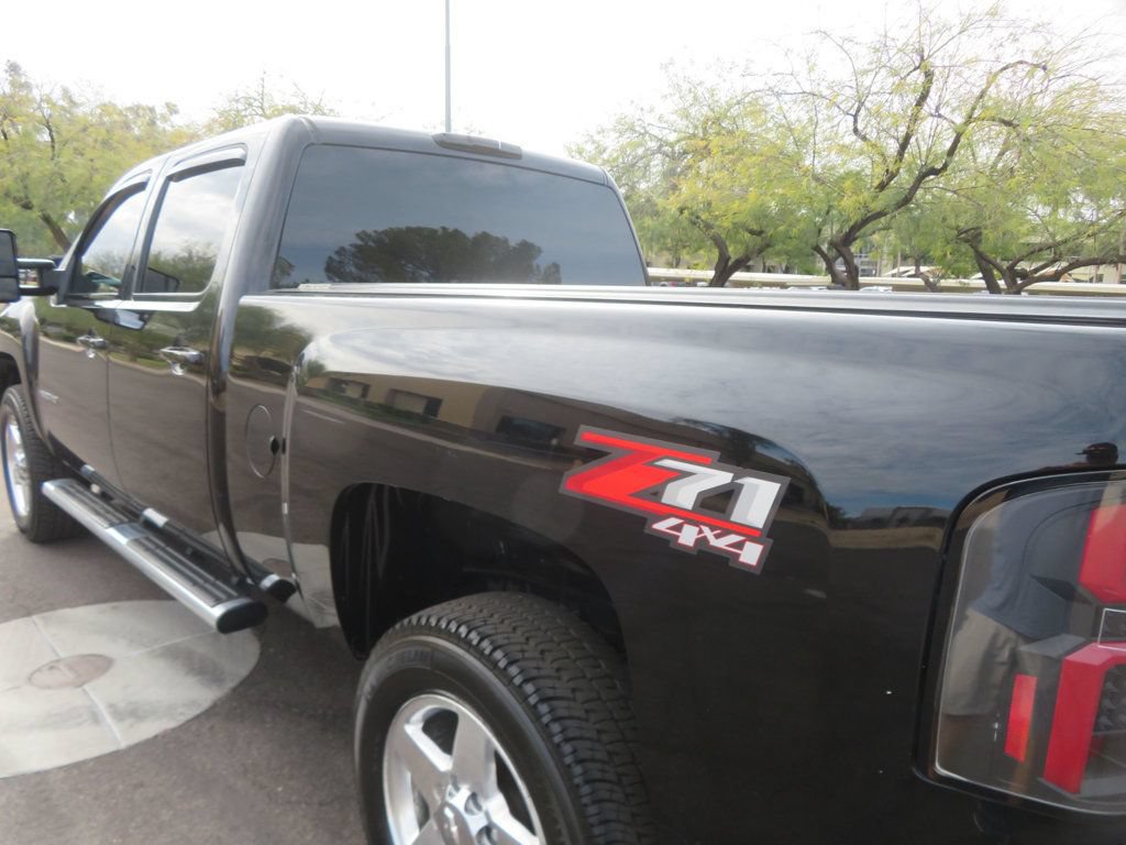 Used 2014 Chevrolet Silverado 2500 LTZ w/ LTZ Plus Package AWD/4WD image 7