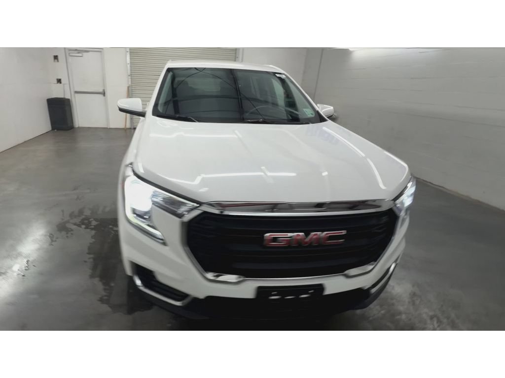 Certified 2024 GMC Terrain SLE FWD image 3