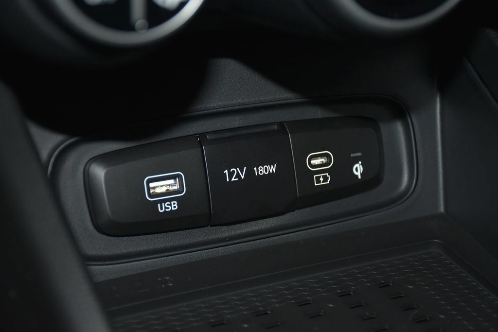 New 2026 Hyundai Venue SEL FWD image 23