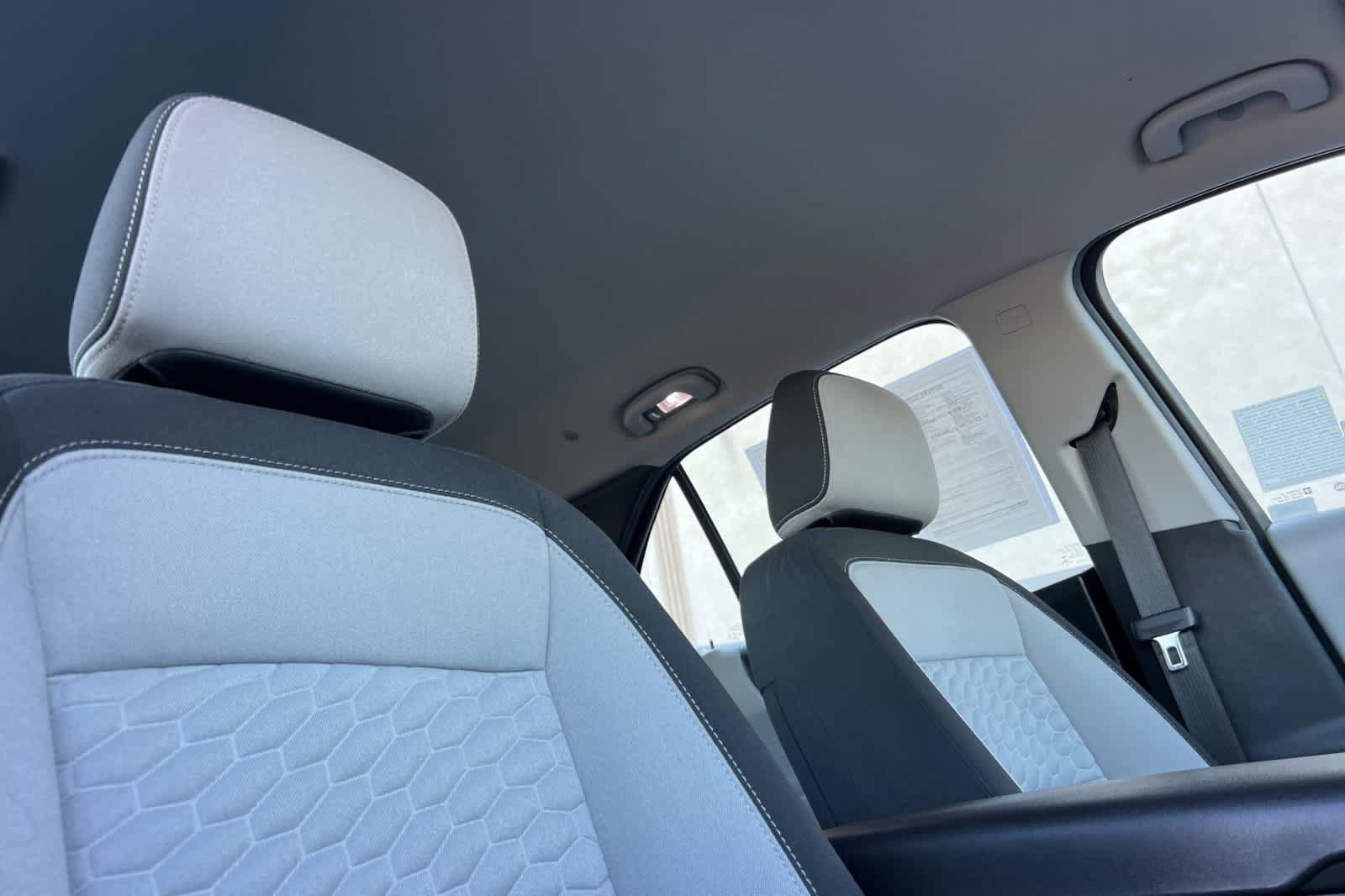 Used 2019 Chevrolet Equinox LS FWD image 18