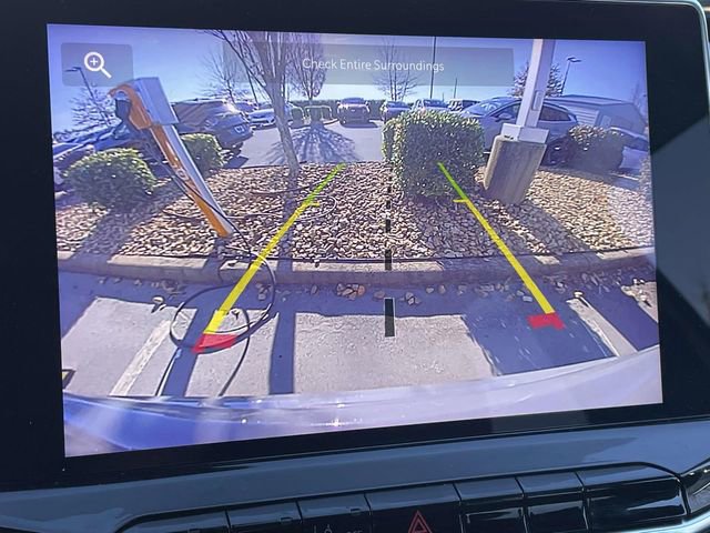 Used 2023 Jeep Compass Sport image 2