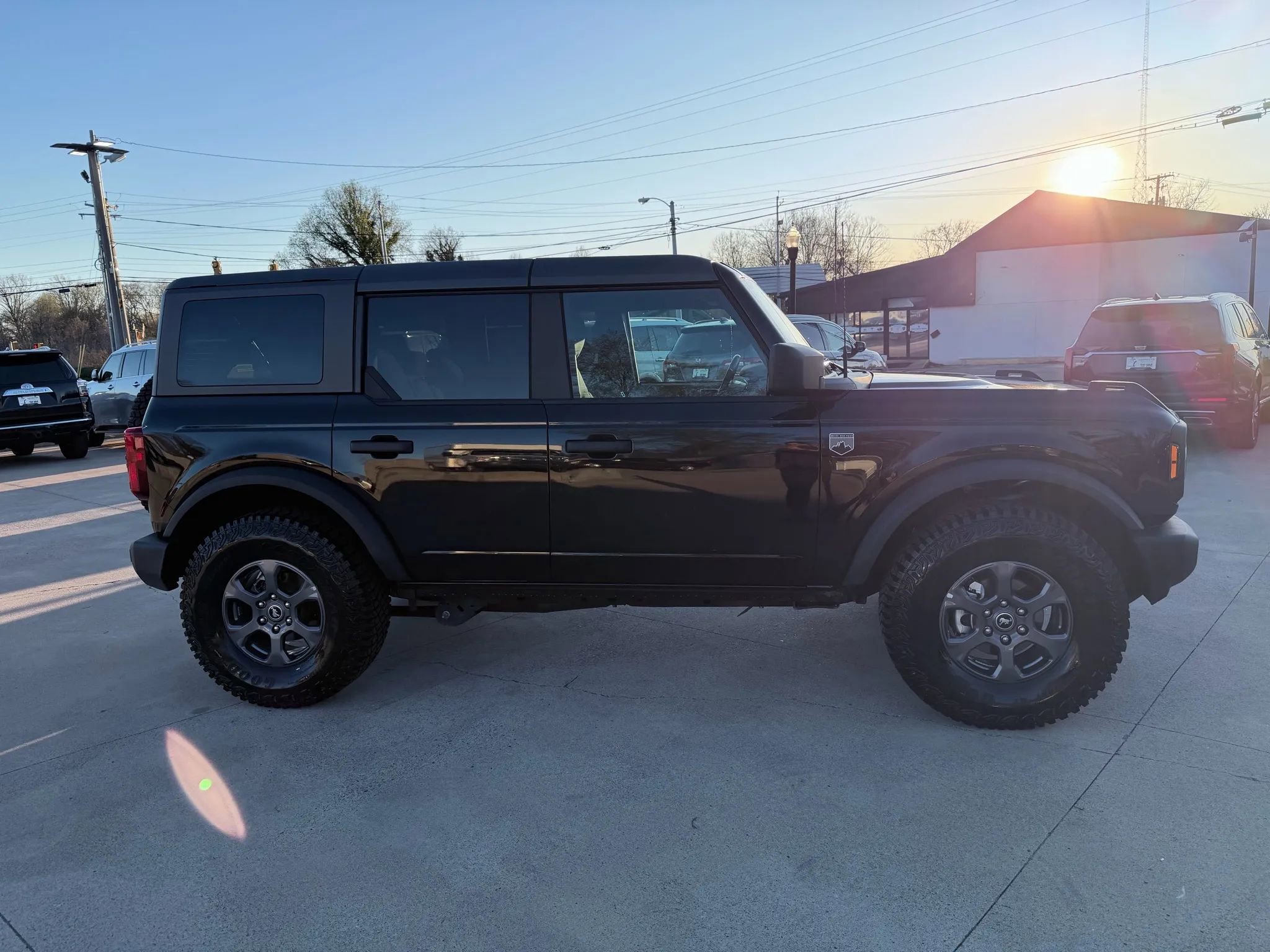 Used 2025 Ford Bronco Big Bend image 55