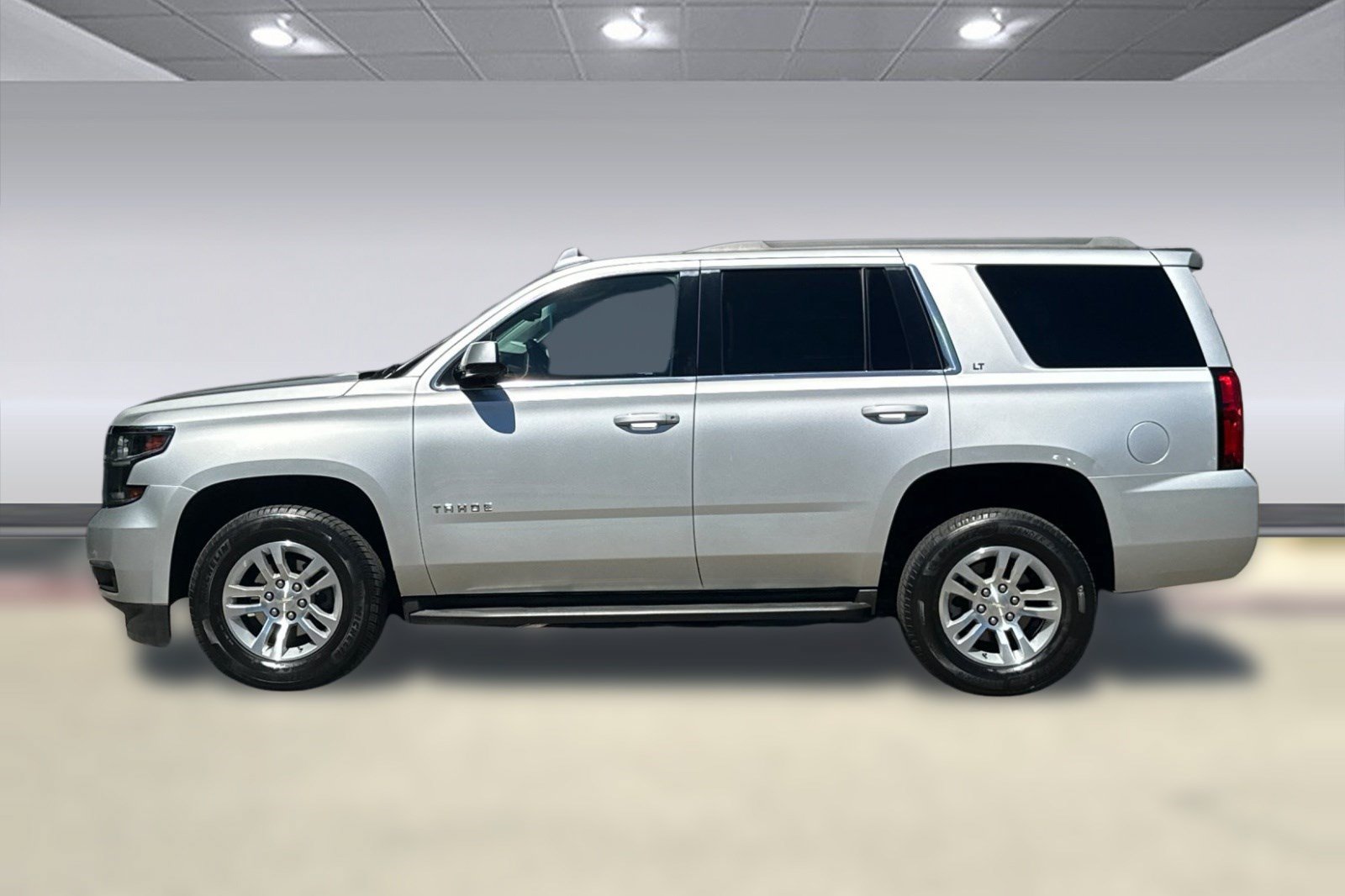 Used 2019 Chevrolet Tahoe LT RWD image 2