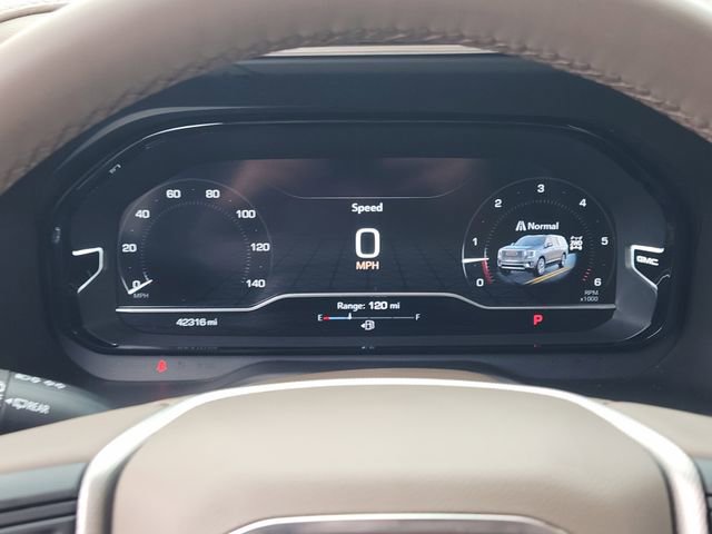 Used 2023 GMC Yukon Denali w/ LPO, Floor Liner Package AWD/4WD image 16