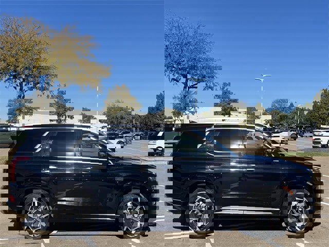 Used 2021 Hyundai Palisade Calligraphy image 3