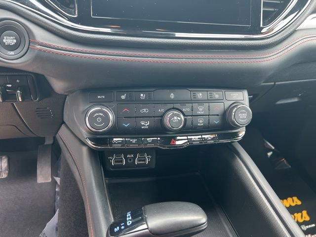 Certified 2024 Dodge Durango GT image 24