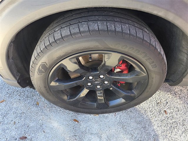 Used 2020 Ford Explorer ST w/ ST Street Pack image 4