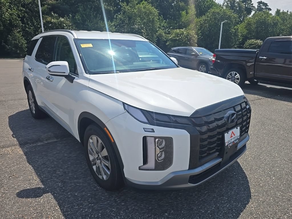 Used 2024 Hyundai Palisade SEL AWD/4WD image 3