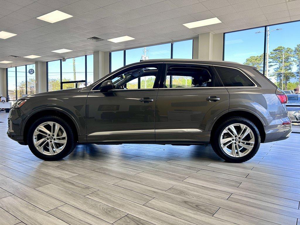 Used 2020 Audi Q7 3.0T Premium Plus w/ Premium Plus Package AWD/4WD image 4