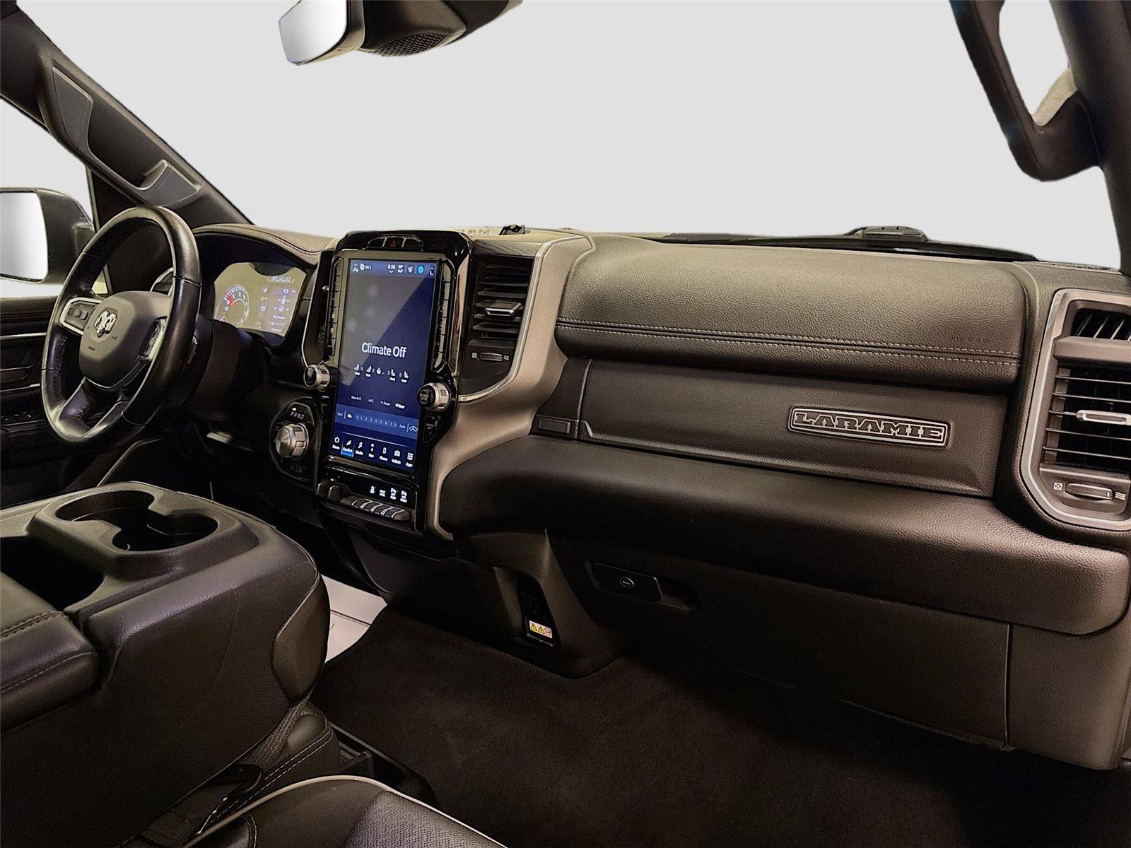 Used 2023 RAM 1500 Laramie AWD/4WD image 30